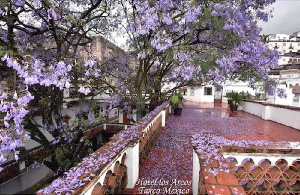 Hotel Los Arcos Taxco de Alarcon Exterior foto