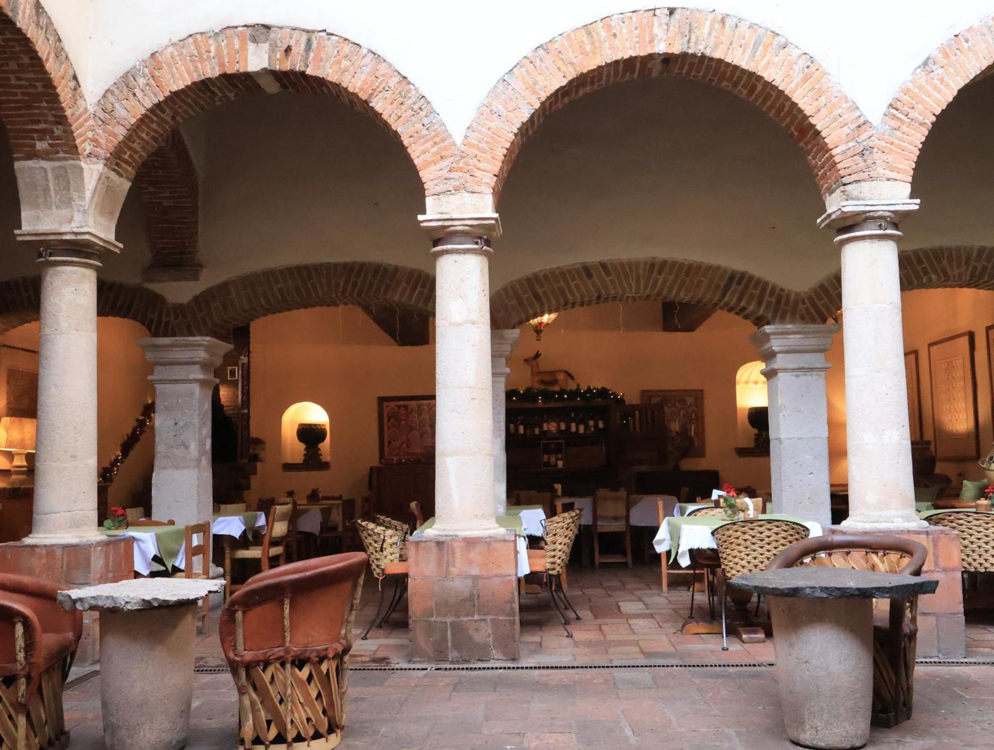Hotel Los Arcos Taxco de Alarcon Exterior foto